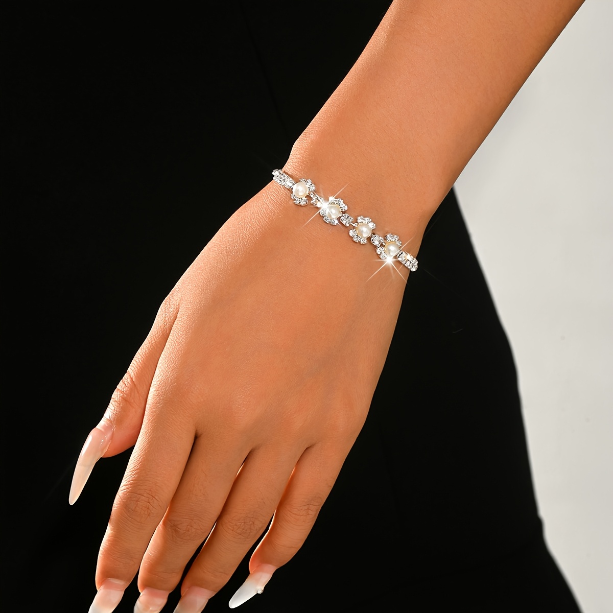 Elegant Adjustable Women's Fashion Bracelet for Evening Wear